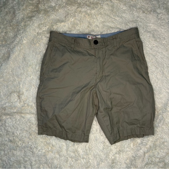 Penguin casual button shorts tan waist 32 inseam 10” - Picture 3 of 6